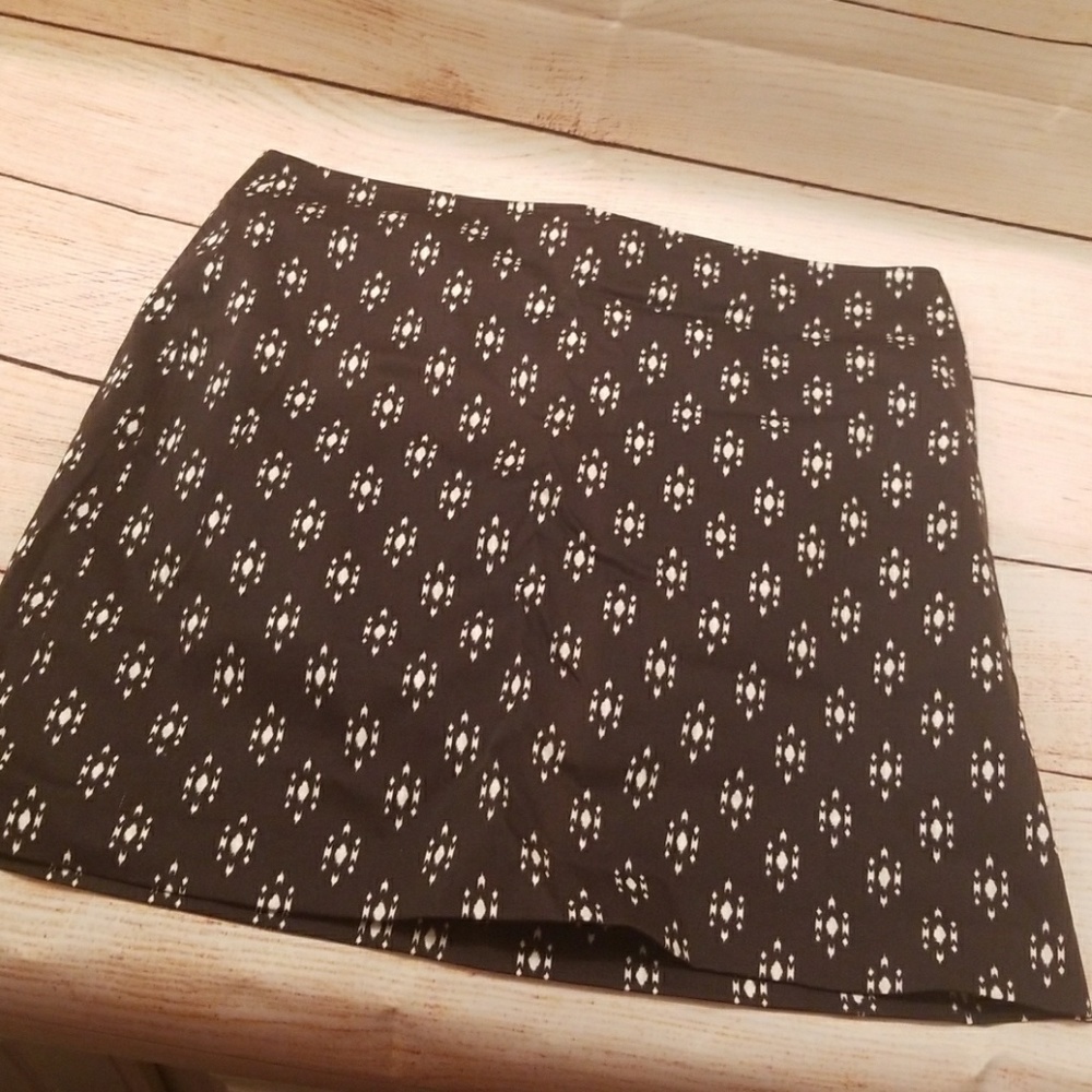 Like new Cynthia Steffe skirt gorgeous size 6